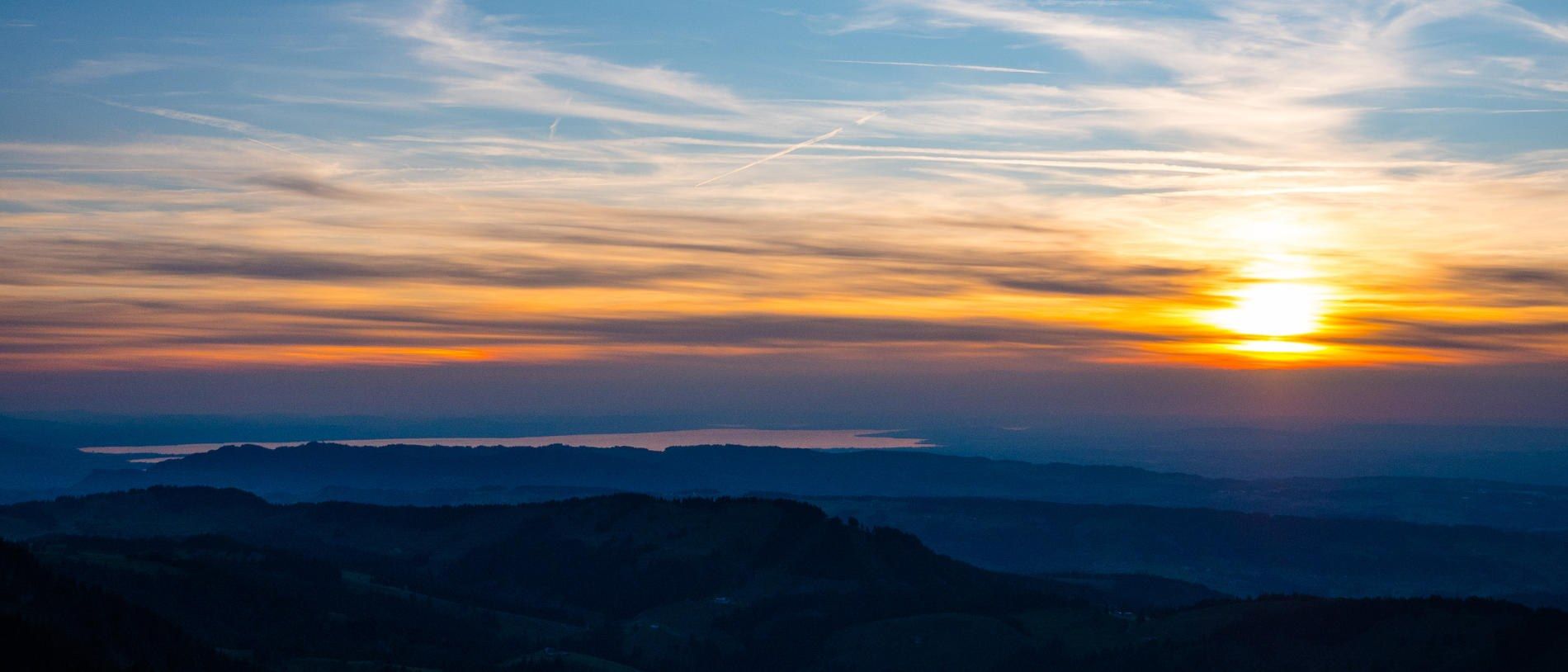 Sonnenuntergang über den Bergen, vom Hochgrat aus gesehen