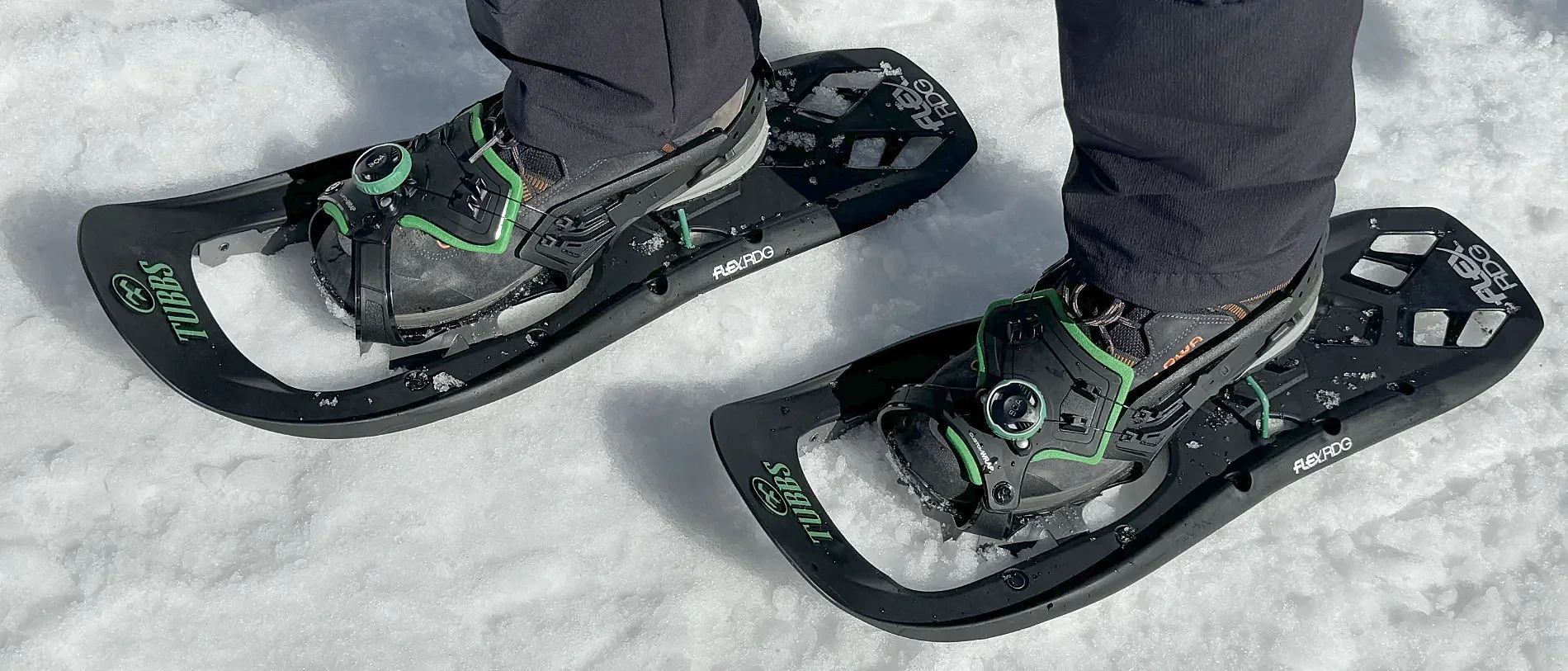 Schneeschuhe im frischen Schnee